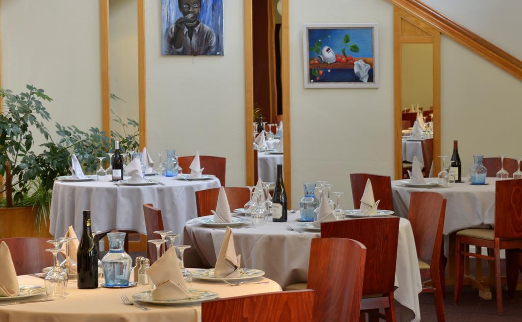 Logis Hotel Le Relais Du Moulin Valençay Zewnętrze zdjęcie